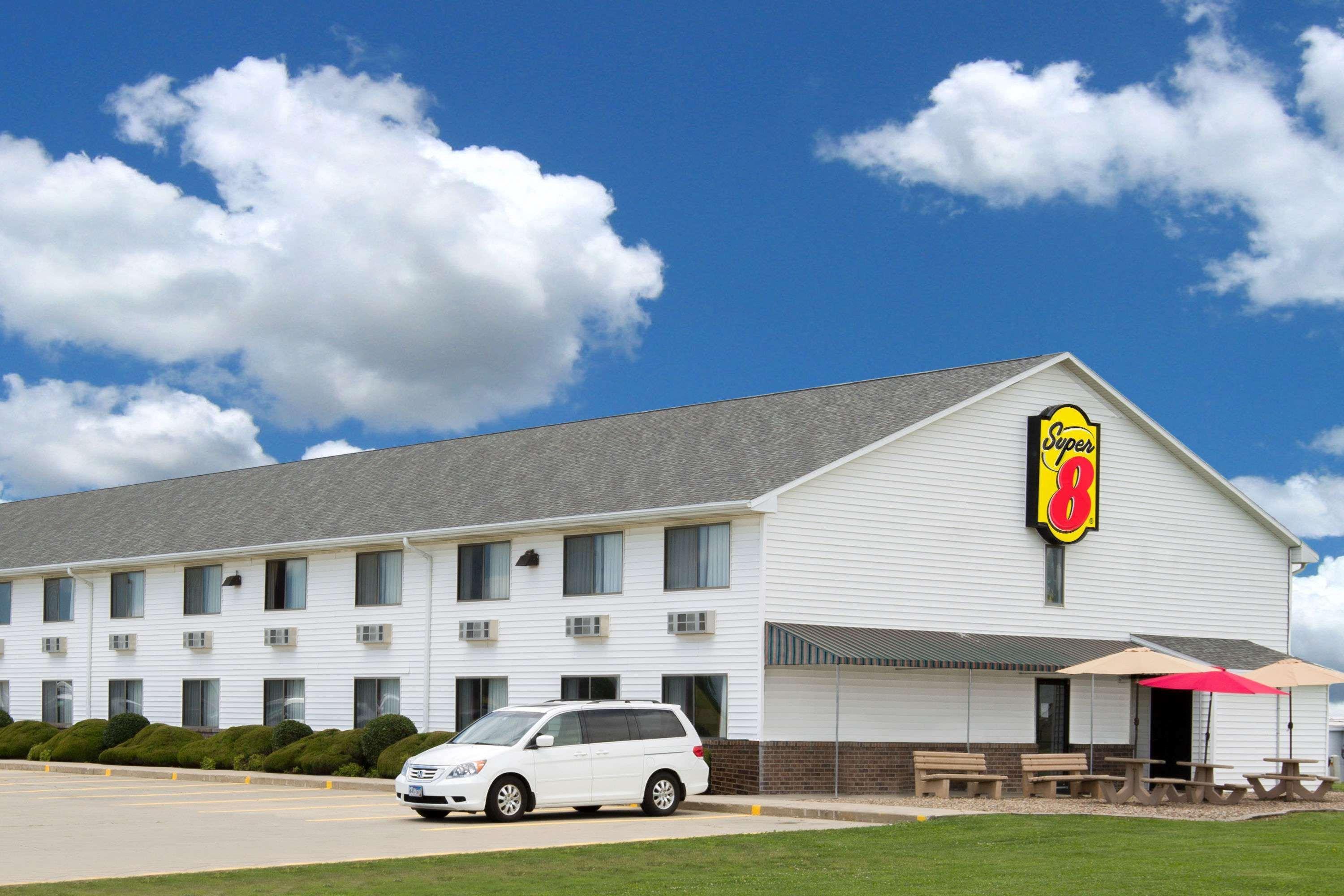 Super 8 By Wyndham Bethany Mo Exterior photo